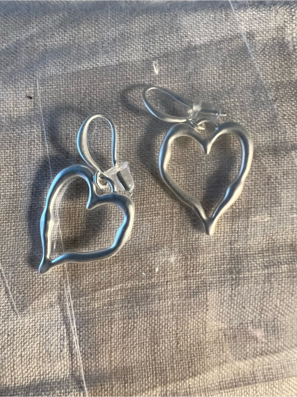 New never worn still in package - Silver Heart Earrings – Feminine Heart Charm